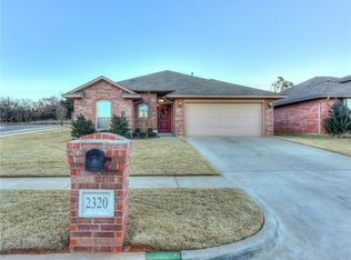 2320 Turtlewood River Rd, Midwest City, OK 73130