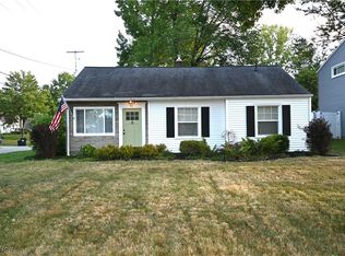 47 Maple St, Canfield, OH 44406