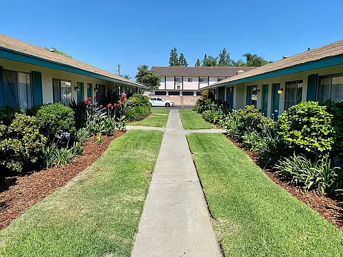 Lampson Park Homes Photo 1