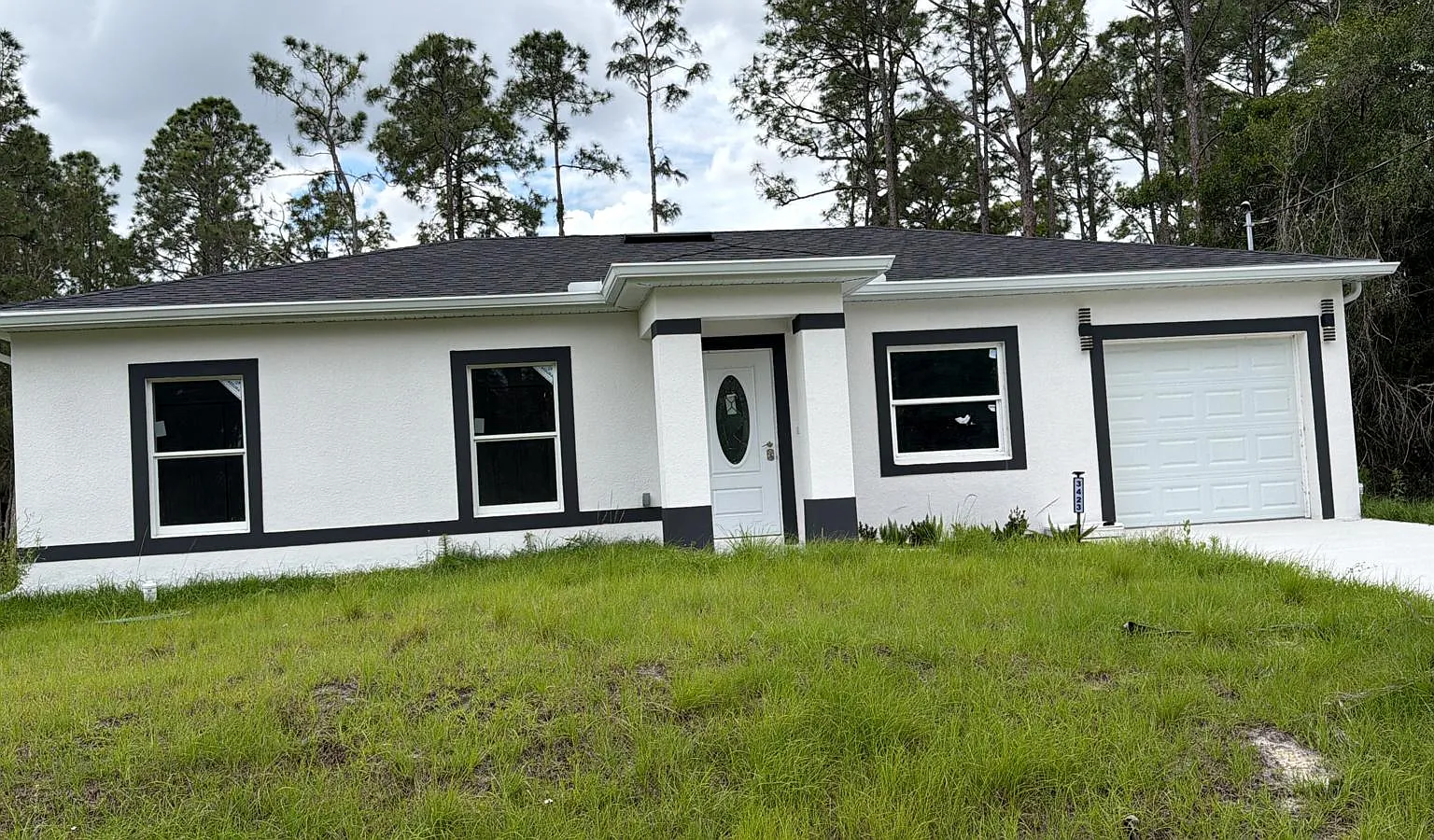 3 bed, 1101 sqft, $1,850 — Photo 1