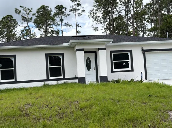 2913 7th St W, Lehigh Acres, FL 33971
