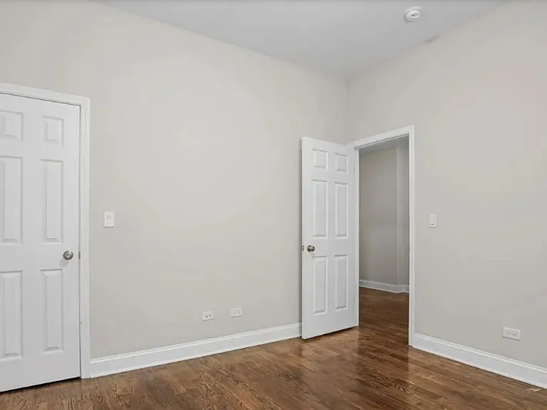 4530 S Michigan Ave #3 — Photo 10
