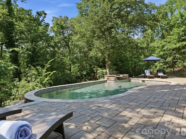 235 Grey Rd, Davidson, NC 28036