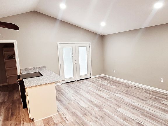 3rd image of 1859 Fox Run Dr APT 1