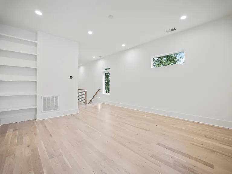 4701 Walden Ct — Photo 17