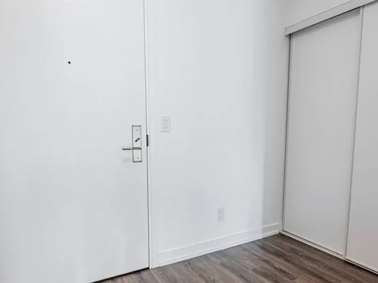 20 Edward St #1007 — Photo 3
