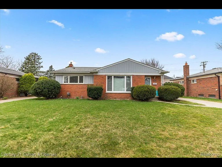 14429 Lyons St — Photo 18