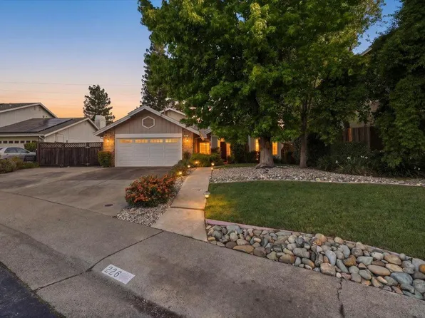 226 Bittercreek Dr, Folsom, CA 95630