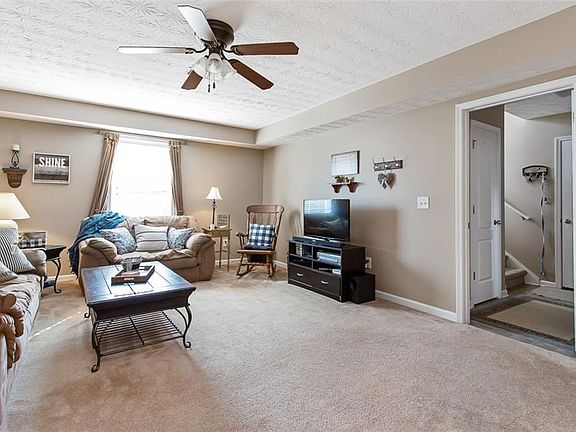 5th image of 410 Bramlett Meadows Dr