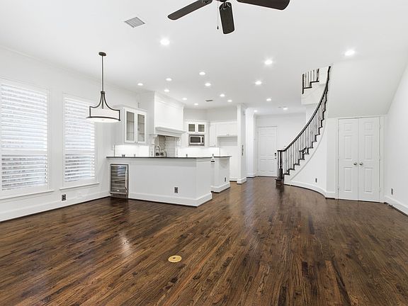 4th image of 18323 Frankford Lakes Cir