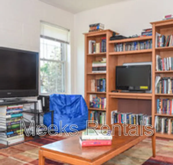 1680 6th Ave #8 — Photo 6