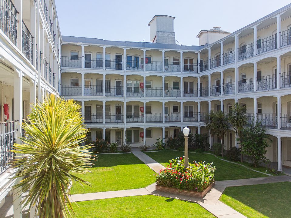 1st image of 4125 S Figueroa St APT 212