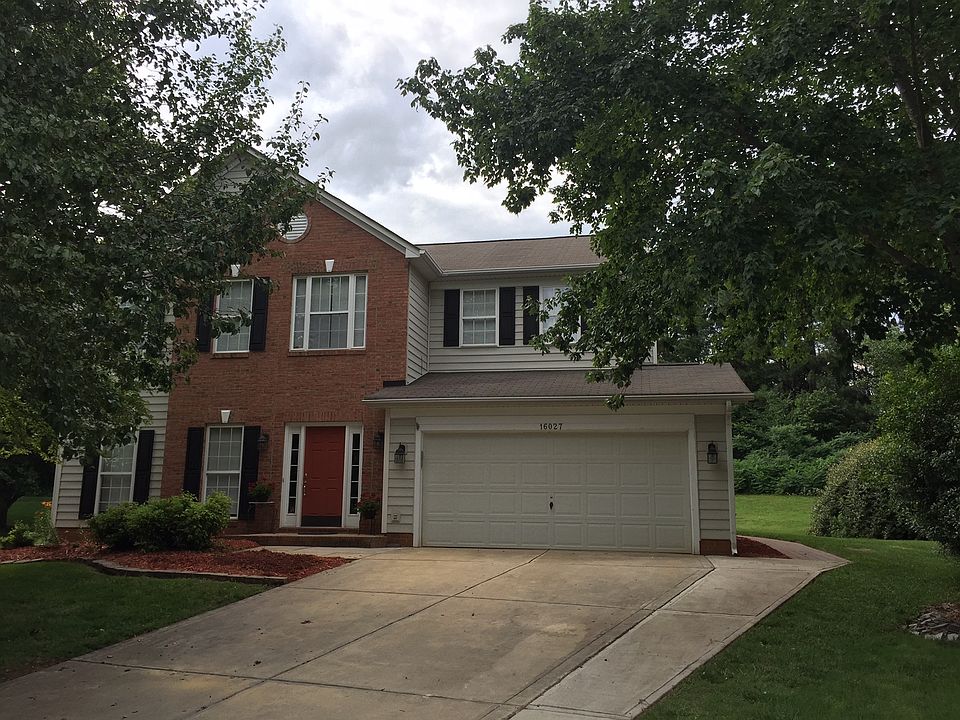 1st image of 16027 Woodcote Dr
