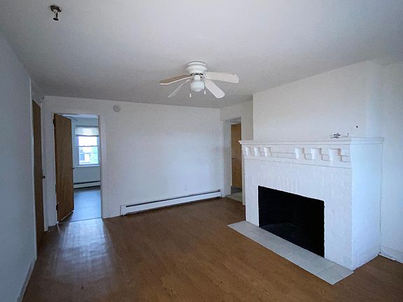 3rd image of 20 Delaware Ave APT 3