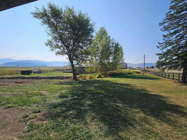 43715 Round Butte Rd — Photo 40