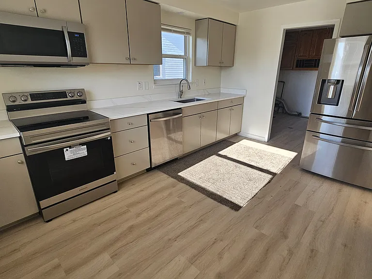 2161 Bacon Ave — Photo 15