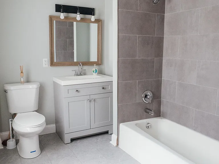 101 W End Ave — Photo 10