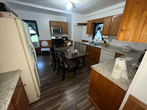3 bed, 1680 sqft, $3,500 — Photo 4