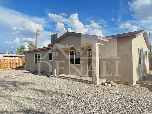2618 N Sparkman Blvd #2 Photo 1