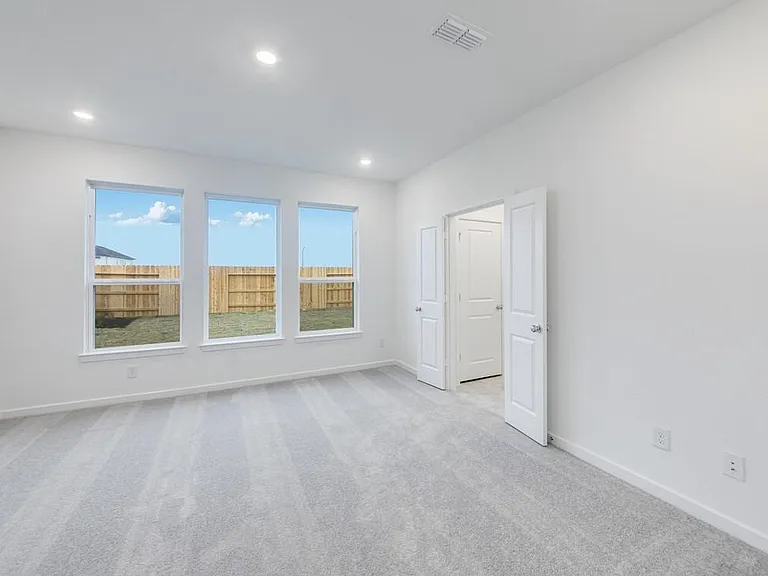 21903 Wycombe Terrace Way — Photo 11