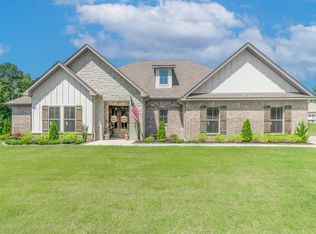 10593 Hinds Rd, Benton, AR 72019