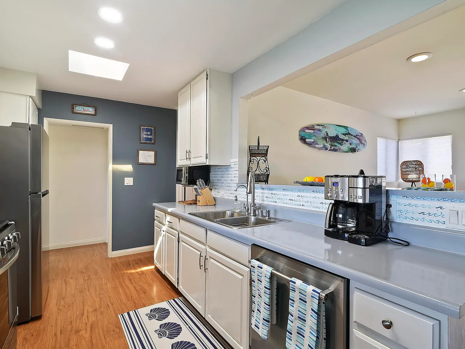 3 bed, 1656 sqft, $6,950 — Photo 4