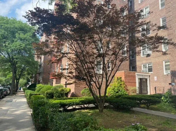 39-45 51st Street 3F image 14 of 14