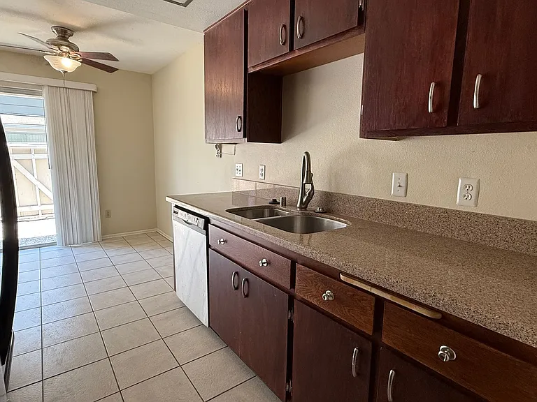 763 Timber Cove Way — Photo 9