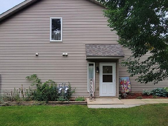 2nd image of 4447 Pepper Dr