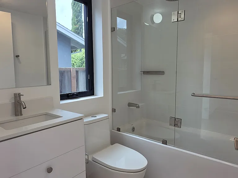 11B Hazel Ave — Photo 9