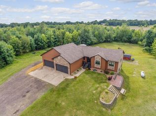 43624 Amery Ave, Harris, MN 55032