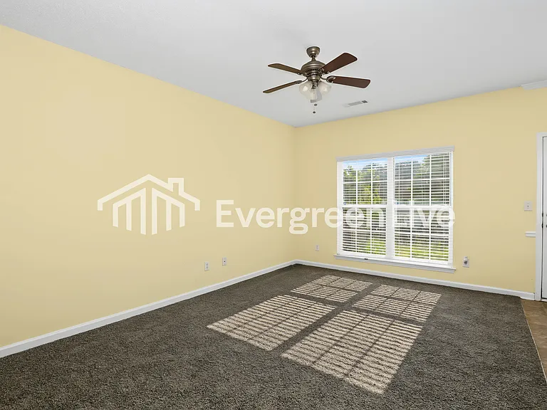 240 Shenandoah Dr — Photo 12