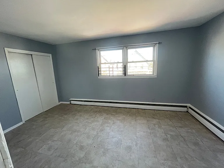 265 Prospect St — Photo 12