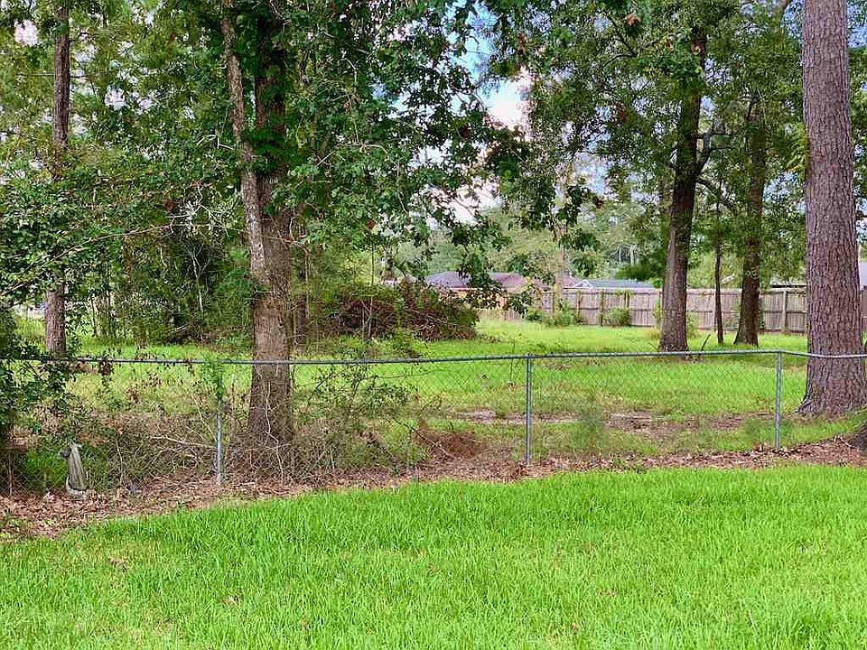 2nd image of 13570 Wayside Dr