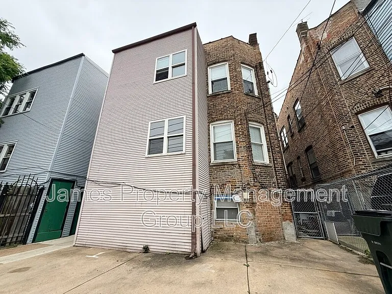2524 W Cortez St #1R — Photo 9