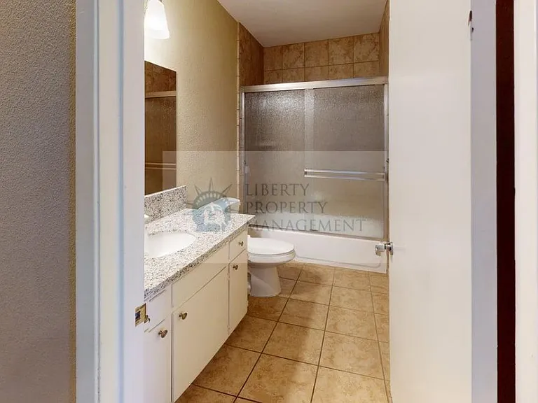 842 Amber Pl — Photo 10