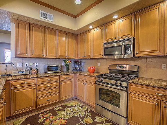 5th image of 6535 Jazmin Pl NW