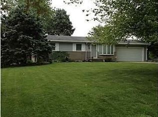 1811 Maple Grove Rd, Boonville, IN 47601