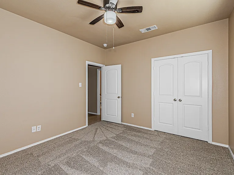 419 Fairland Dr — Photo 36