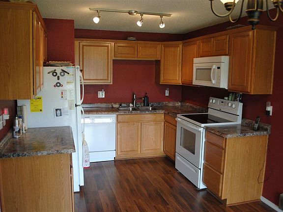 2nd image of 3121 W Hood Ave APT G104
