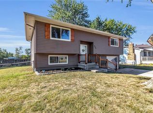 305 W South St, Spring Hill, KS 66083