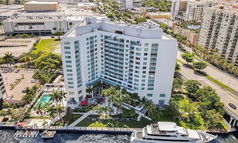 1st image of 2670 E Sunrise Blvd #1402