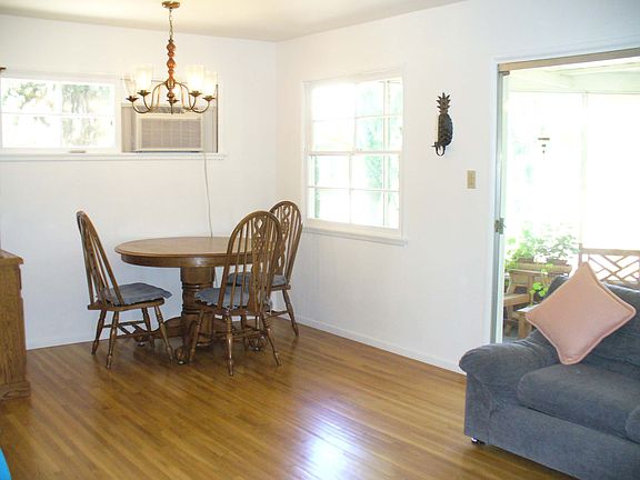 4th image of 1403 W Chalet Ave