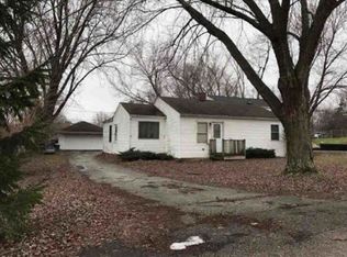 8313 Ramble Rd, Wonder Lake, IL 60097