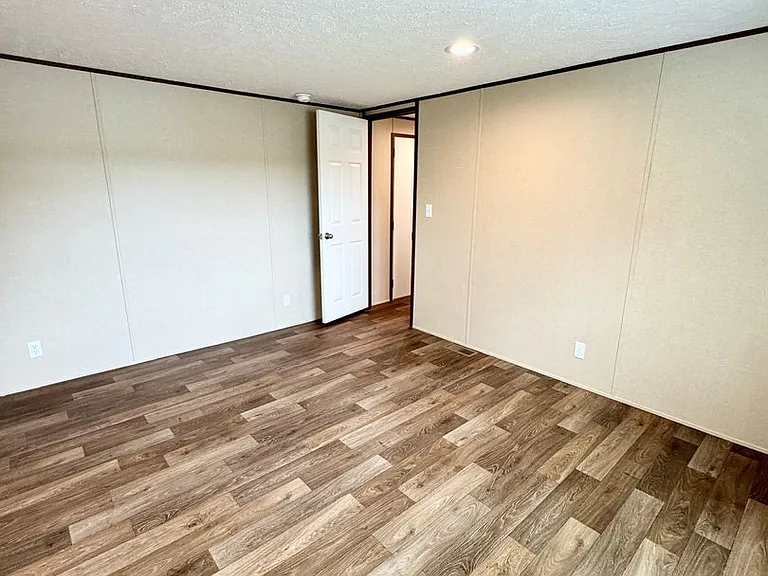 2494 Newton Rd — Photo 14