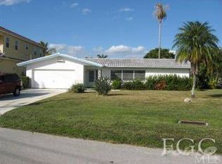 1027 Dolphin Dr, Cape Coral, FL 33904