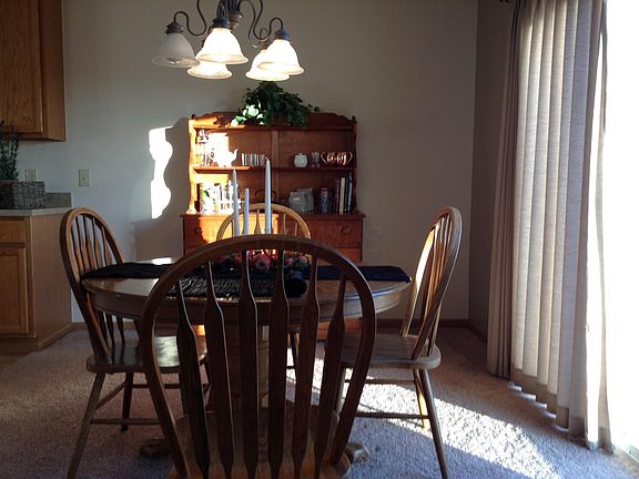 5th image of 221 Scott Farms Blvd