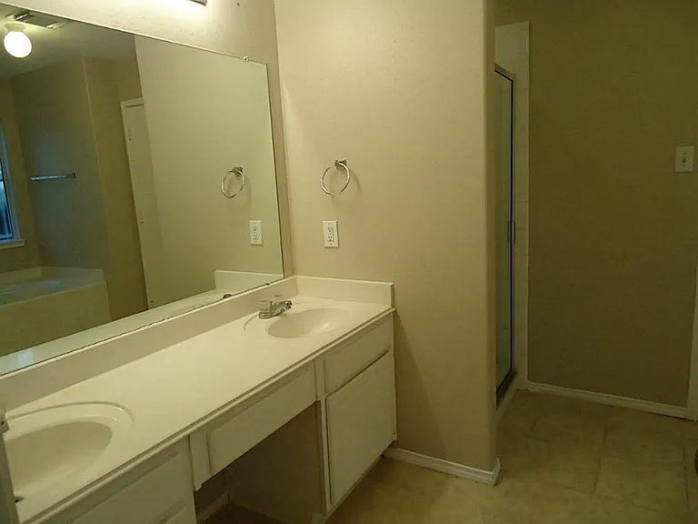 11047 Knobbley Oak Ct — Photo 25