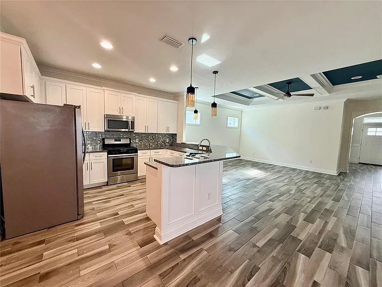3635 NW 26th St — Photo 2