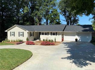 500 Riverside Dr, Morganton, NC 28655